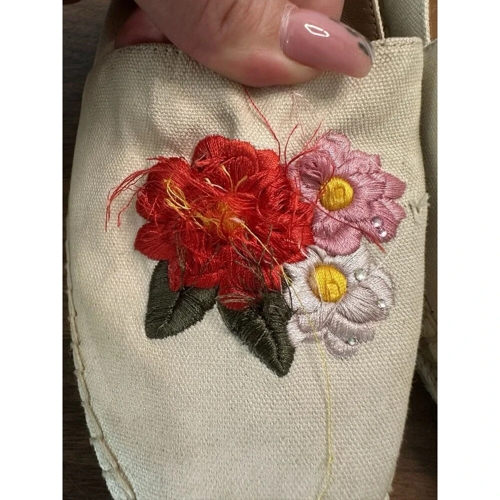 Kate Spade Cream Dahlia Espadrille Flat Loafers w Floral Embroidery Size 8